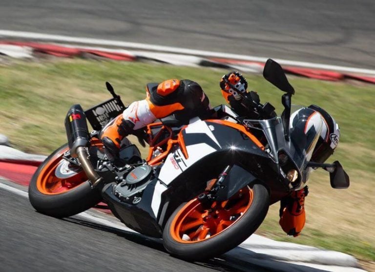 KTM RC 390 Top Speed, price, specs, mileage - MotoTech India